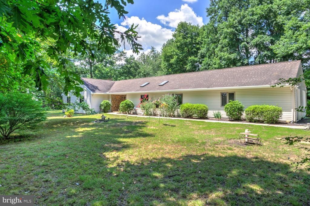 10 GROW ROAD , HONEY BROOK, PA 19344