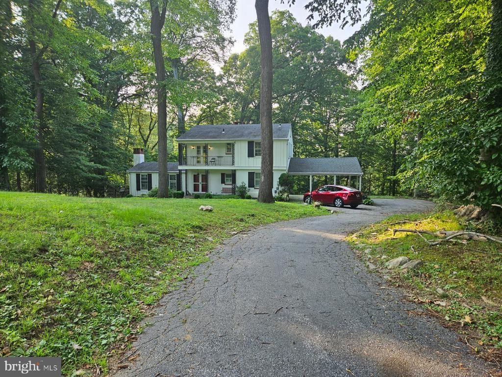 400 MARPLE ROAD , BROOMALL, PA 19008