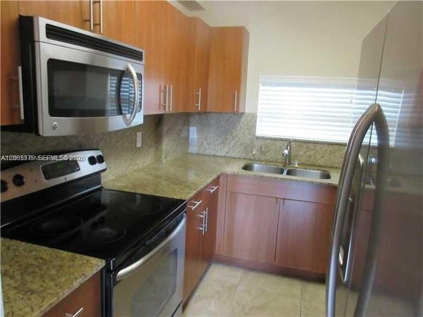 11 Antilla Ave , Unit B, Coral Gables, FL 33134