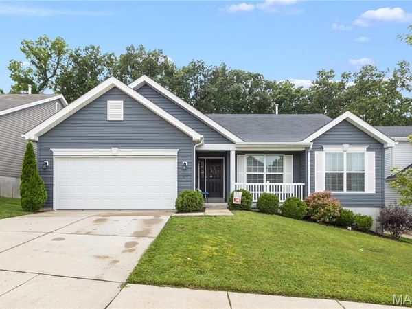 749 Winding Bluffs Drive, Fenton, MO 63026
