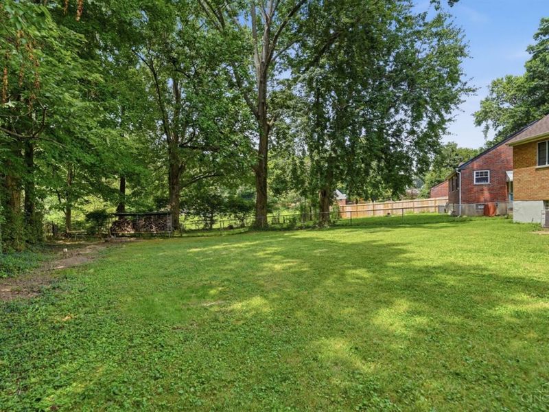 3783 S Broadlawn Circle, Silverton, OH 45236 Photo 29