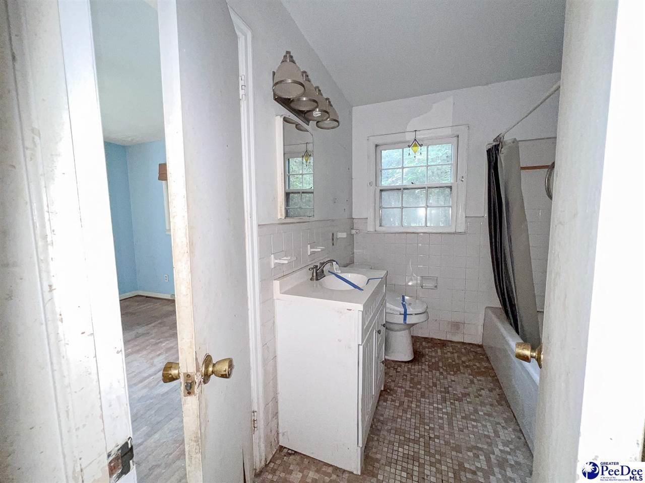 12 Bayswater Rd Photo 24