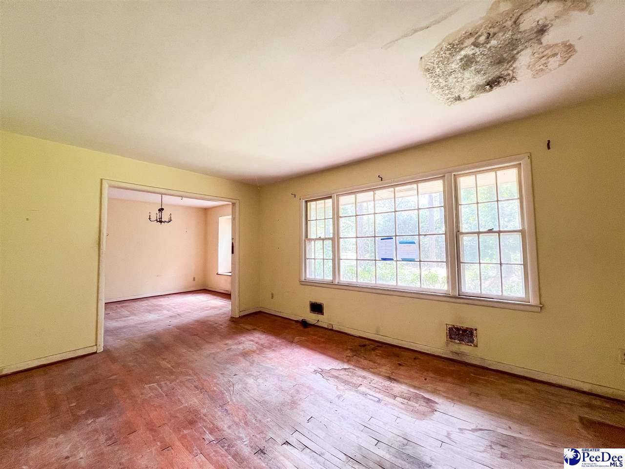 12 Bayswater Rd Photo 4