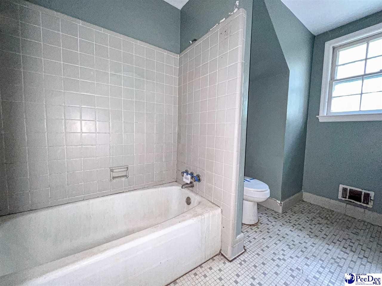 12 Bayswater Rd Photo 40