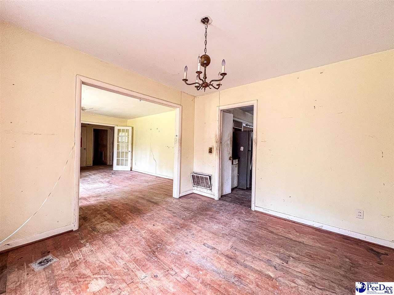12 Bayswater Rd Photo 9