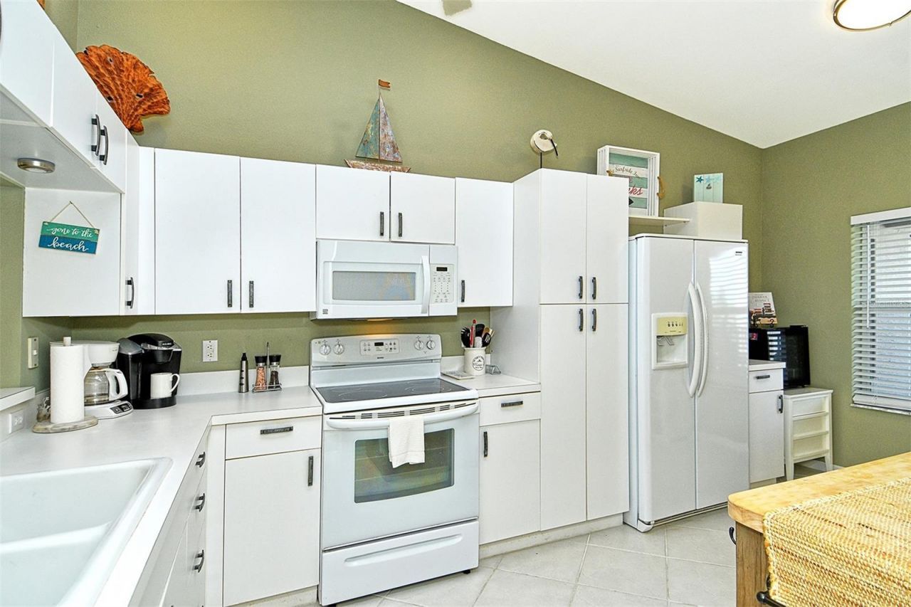 9610 Club South Circle, Unit 4302, Sarasota, FL 34238 Photo