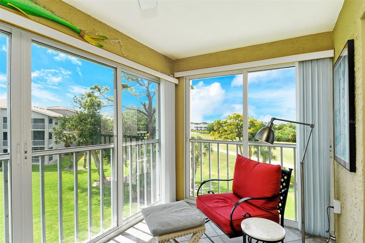 9610 Club South Circle, Unit 4302, Sarasota, FL 34238 Photo