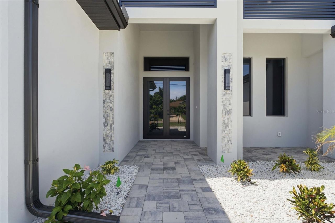 2306 SW 16th Terrace, Cape Coral, FL 33991 Photo