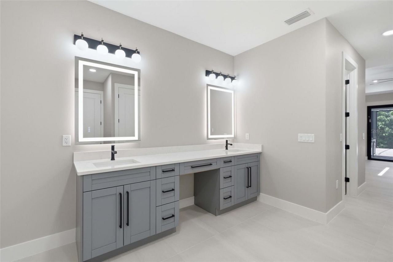 2306 SW 16th Terrace, Cape Coral, FL 33991 Photo