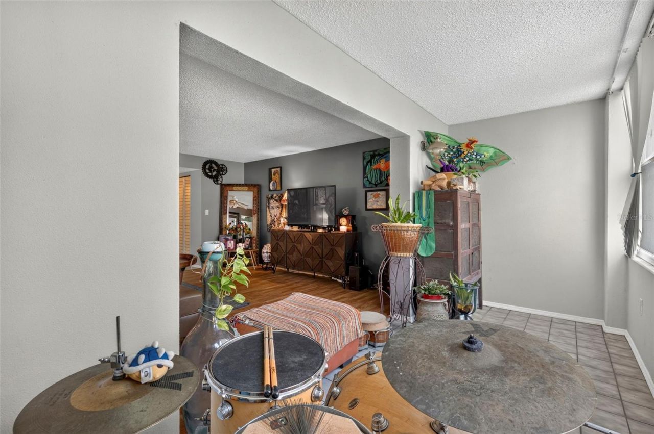 6960 20th Avenue N, Unit 105, Saint Petersburg, FL 33710 Photo