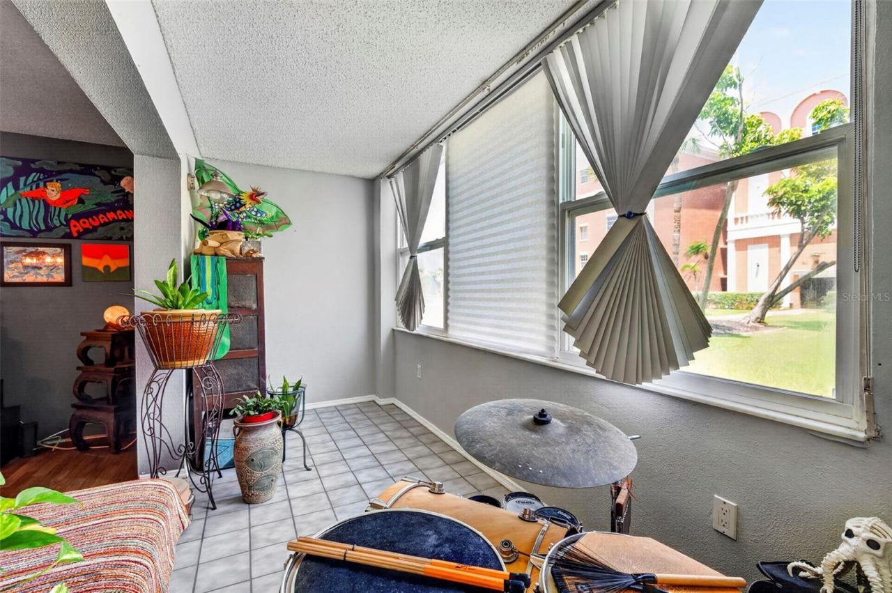 6960 20th Avenue N, Unit 105, Saint Petersburg, FL 33710 Photo