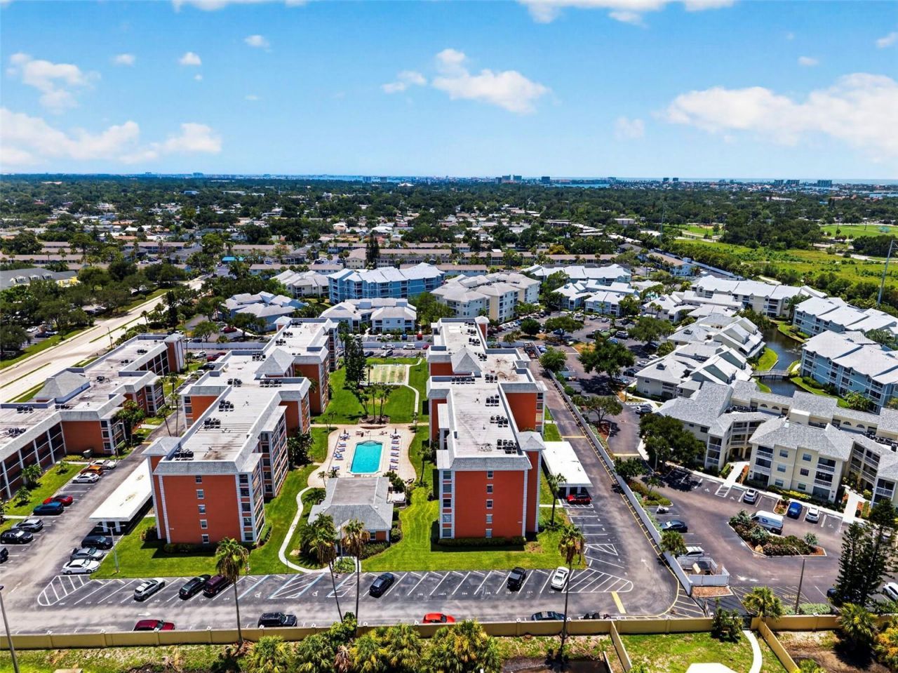6960 20th Avenue N, Unit 105, Saint Petersburg, FL 33710 Photo