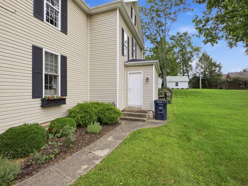 1186 N Columbus Street , Lancaster, OH 43130 Photo 7