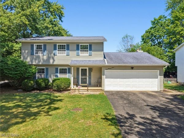 707 Twin Oaks Boulevard, Medina, OH 44256