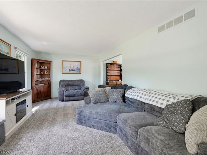 707 Twin Oaks Boulevard, Medina, OH 44256 Photo 11