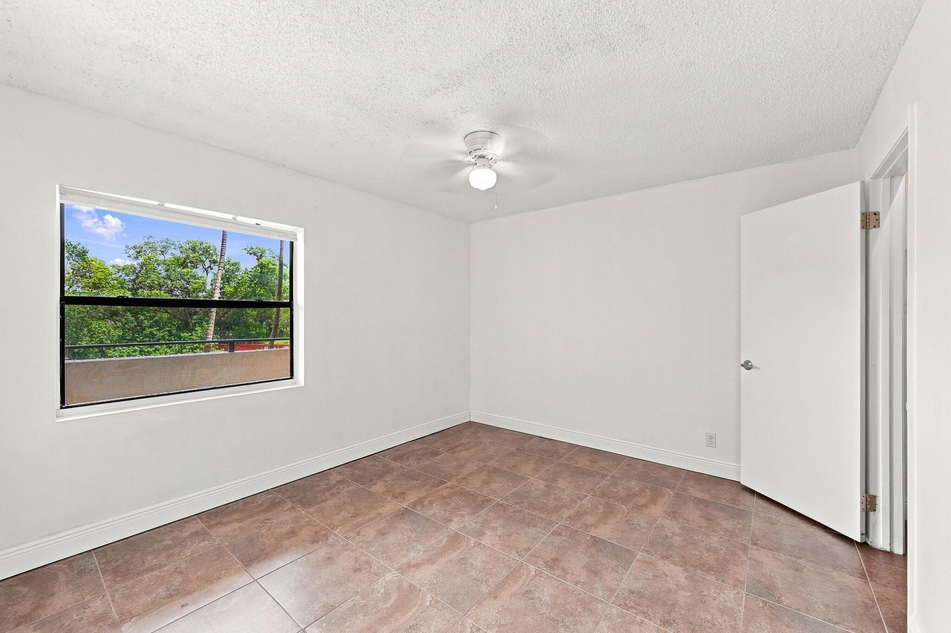 9999 Summerbreeze Drive, Unit 417, Sunrise, FL 33322 Photo