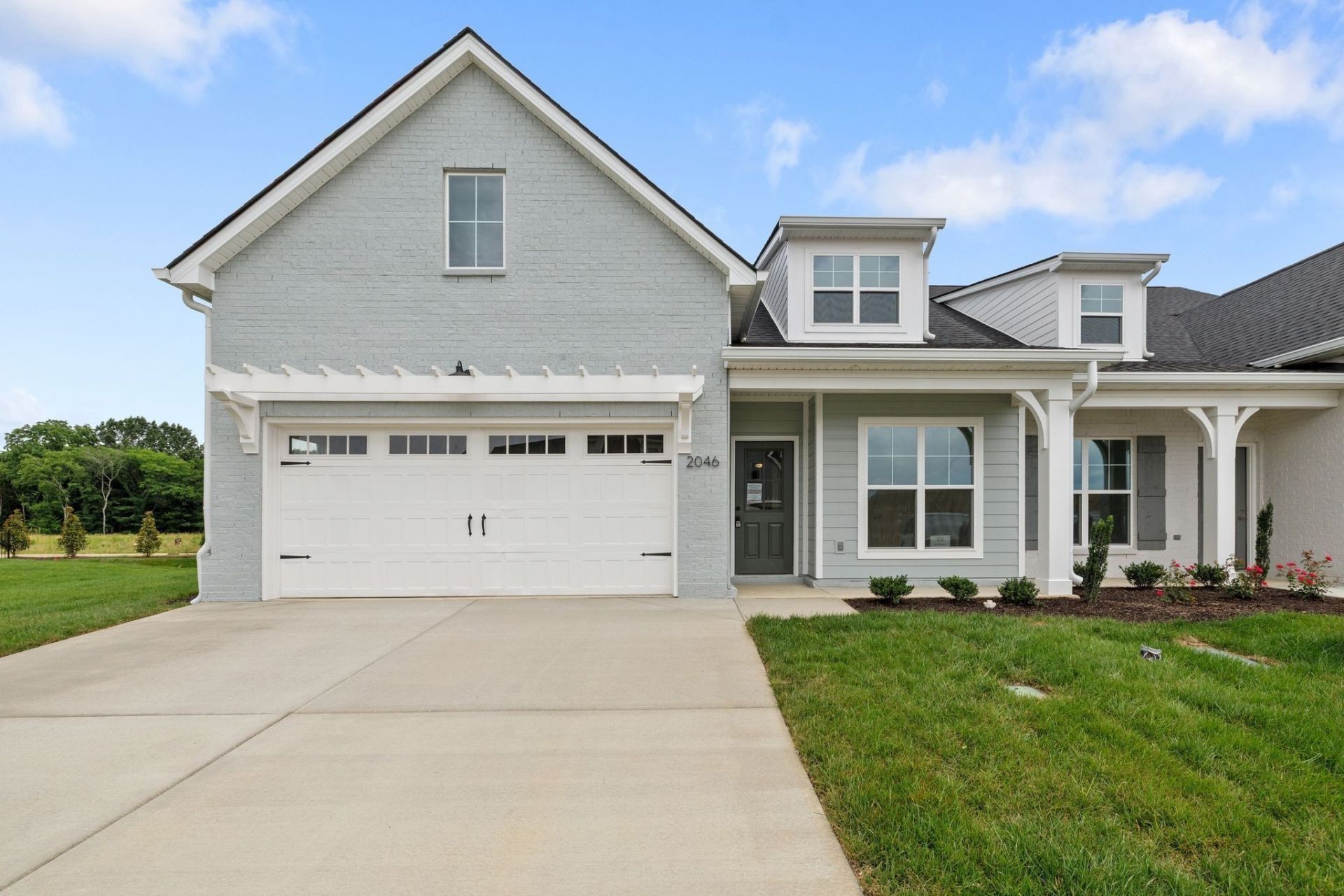 1940 Grace Johns Cir, Murfreesboro, TN 37128 Main Photo