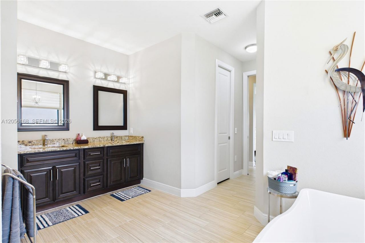 11795 Royal Tee Cir, Cape Coral, FL 33991 Photo