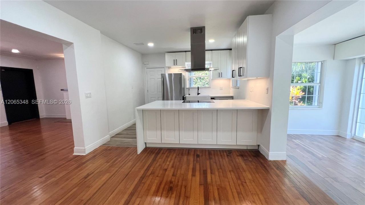 229 Cadima Ave, Unit 229, Coral Gables, FL 33134 Photo