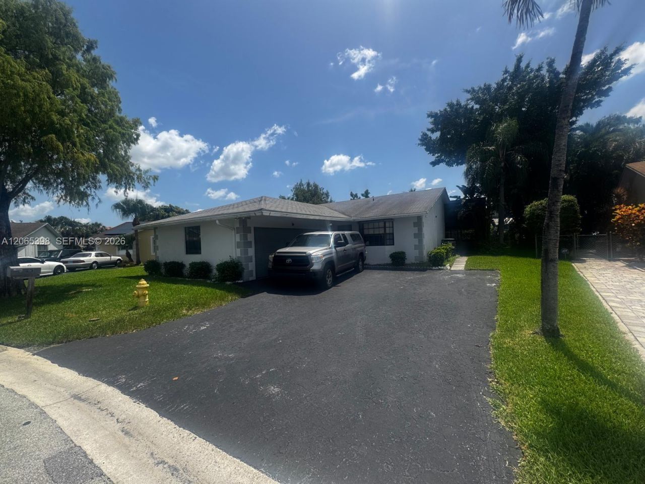 8848 NW 76th Ct, Tamarac, FL 33321 Photo