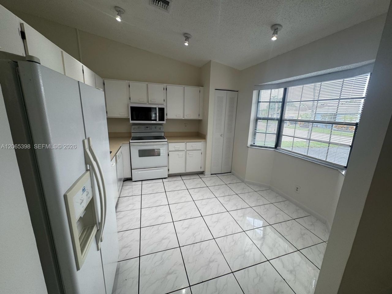 8848 NW 76th Ct, Tamarac, FL 33321 Photo