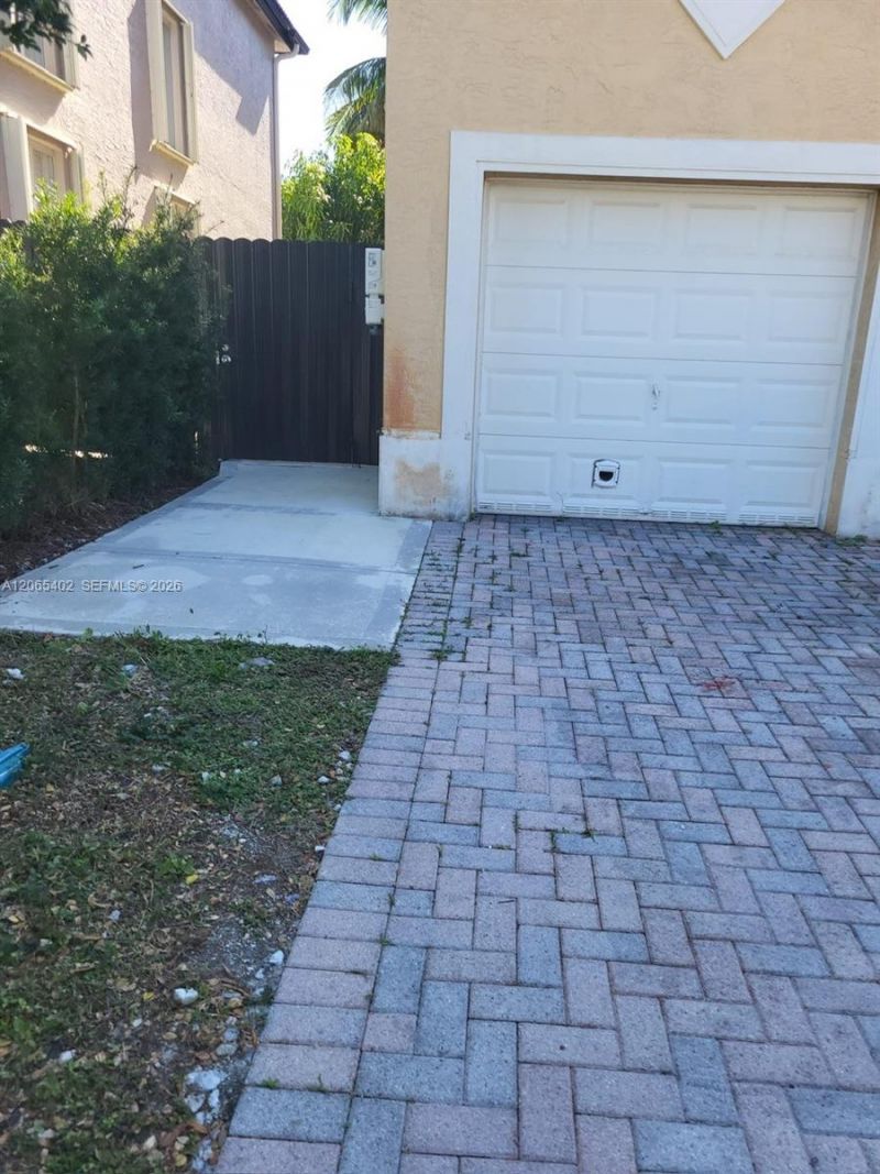 15862 SW 140th St, Miami, FL 33196 Photo