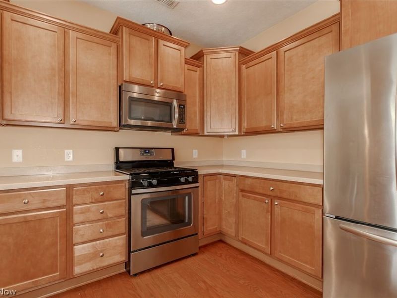 9237 Unionville Drive, North Ridgeville, OH 44039 Photo 13