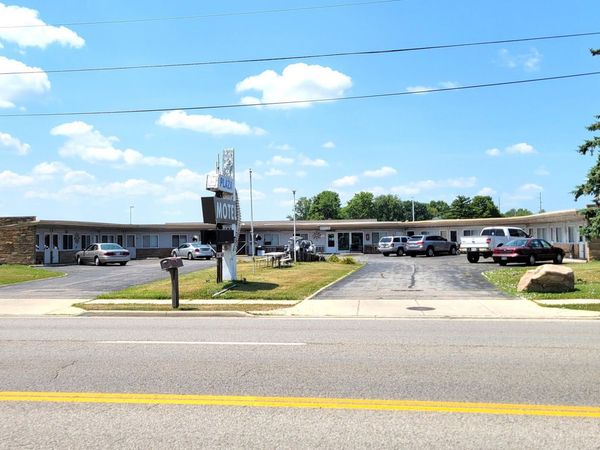 1604 S Main Street, Bryan, OH 43506