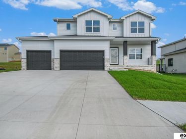 11061 S 217 Street, Gretna, NE 68028