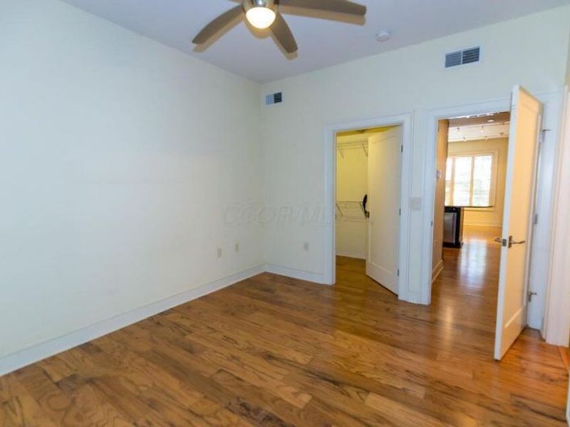 226 E Gay , Unit G22, Columbus, OH 43215 Photo 4