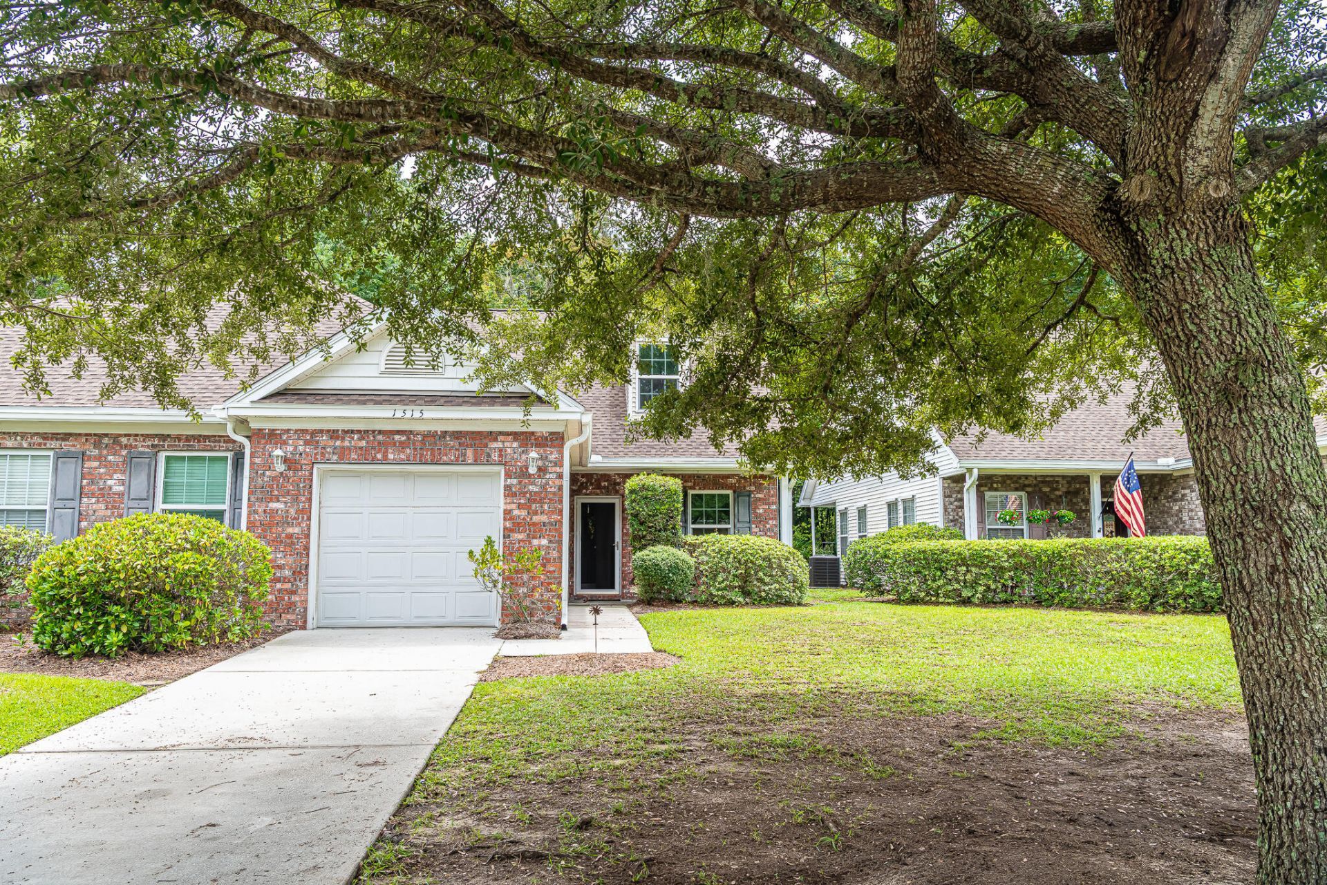1515 Royal Colony Road Photo 14