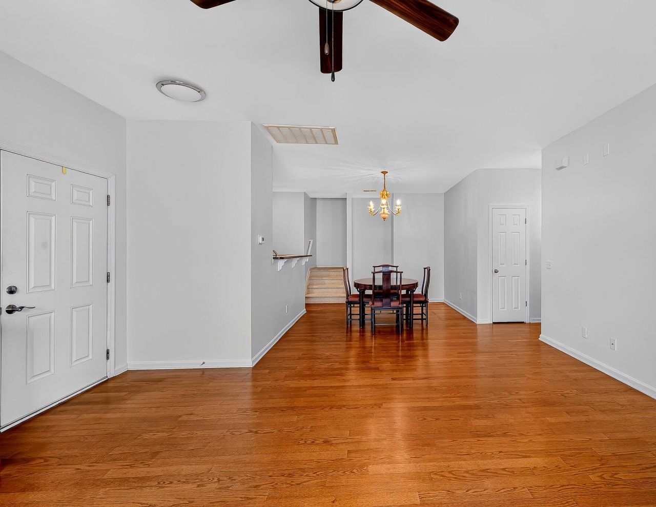 1515 Royal Colony Road Photo 18