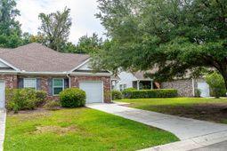 1515 Royal Colony Road photo 4