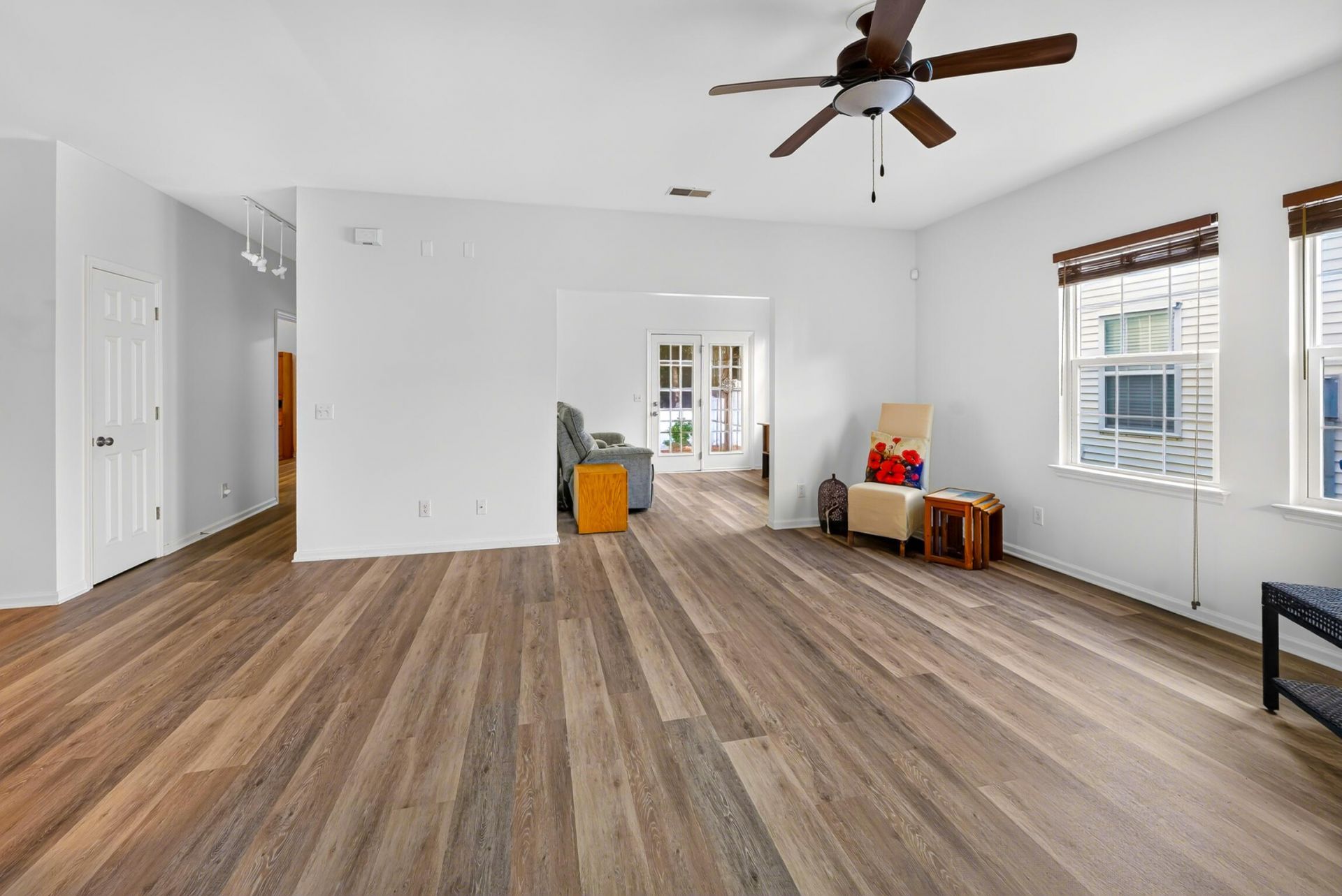 1515 Royal Colony Road Photo 29