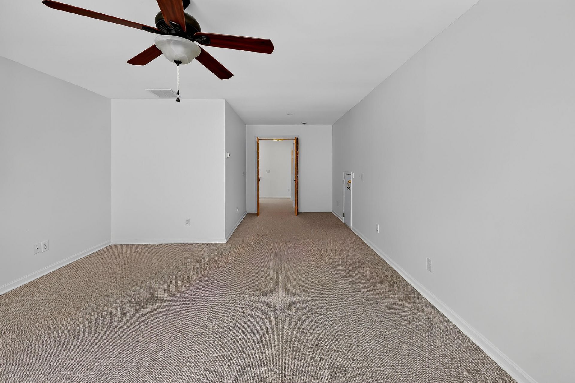 1515 Royal Colony Road Photo 46