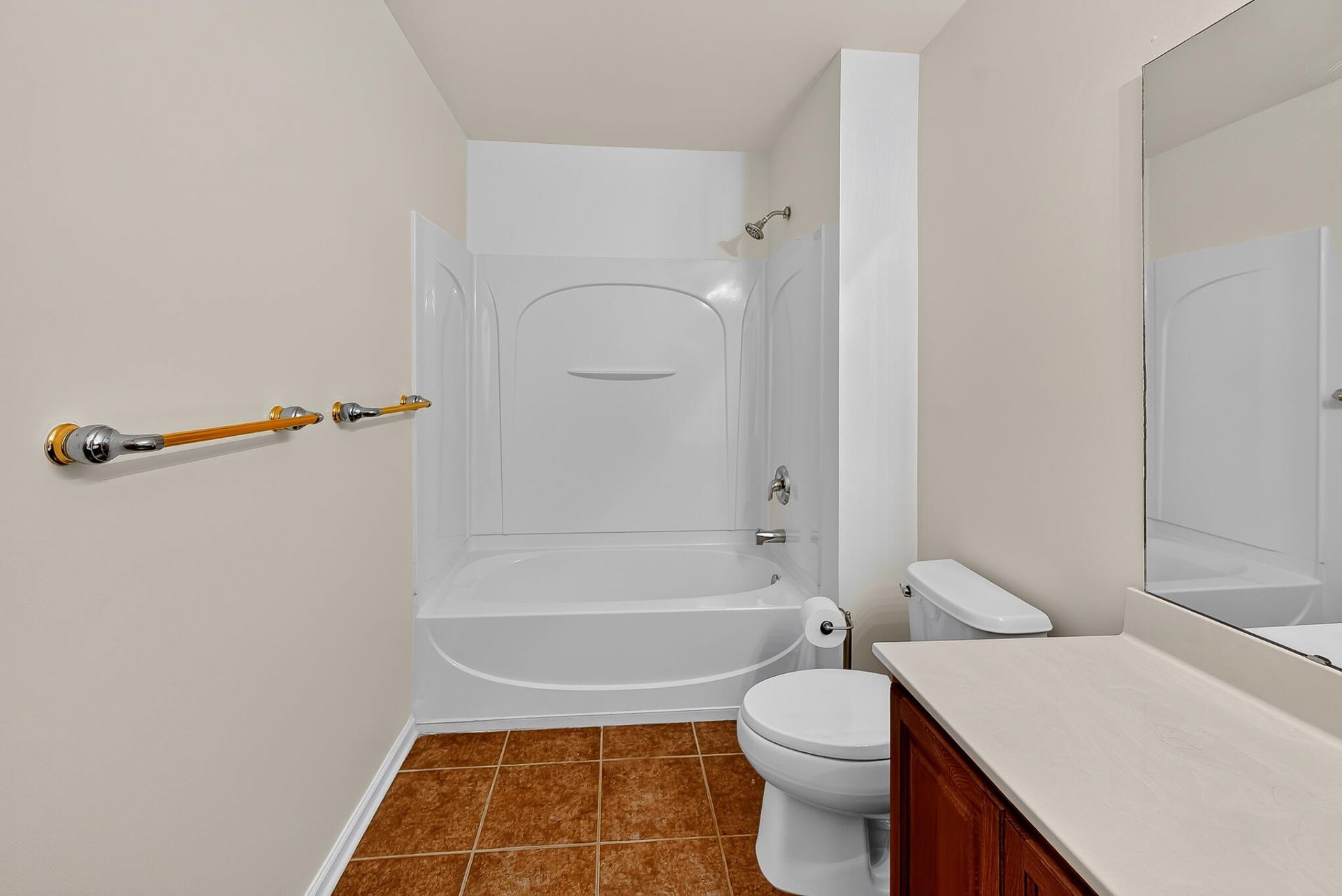1515 Royal Colony Road Photo 48