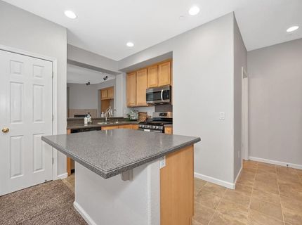 1102 Ferry Cir, Folsom, CA 95630 Photo