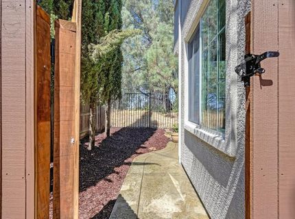 1102 Ferry Cir, Folsom, CA 95630 Photo