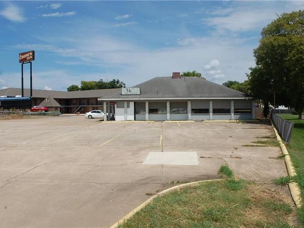 1964 AIRLINE Drive, Bossier City, LA 71112