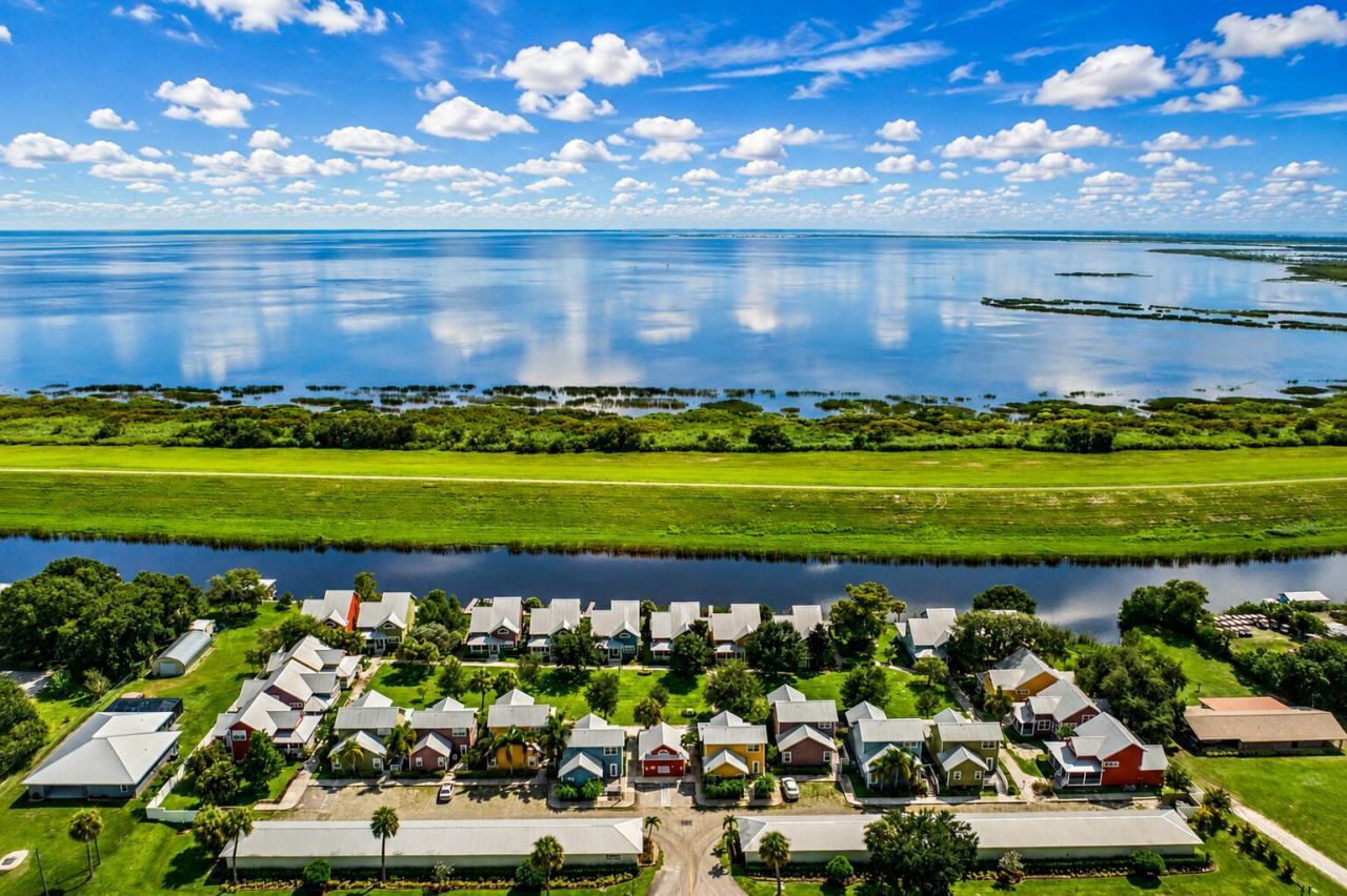 4334 Us Highway 441 Se, Unit 22, Okeechobee, FL 34974 Photo