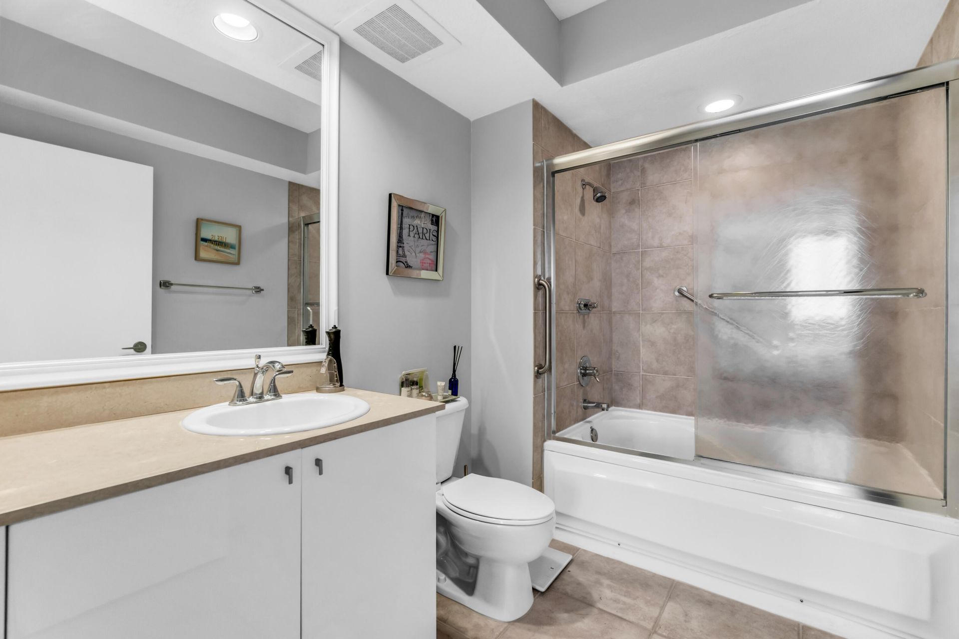 1551 N Flagler Drive, Unit 817, West Palm Beach, FL 33401 Photo