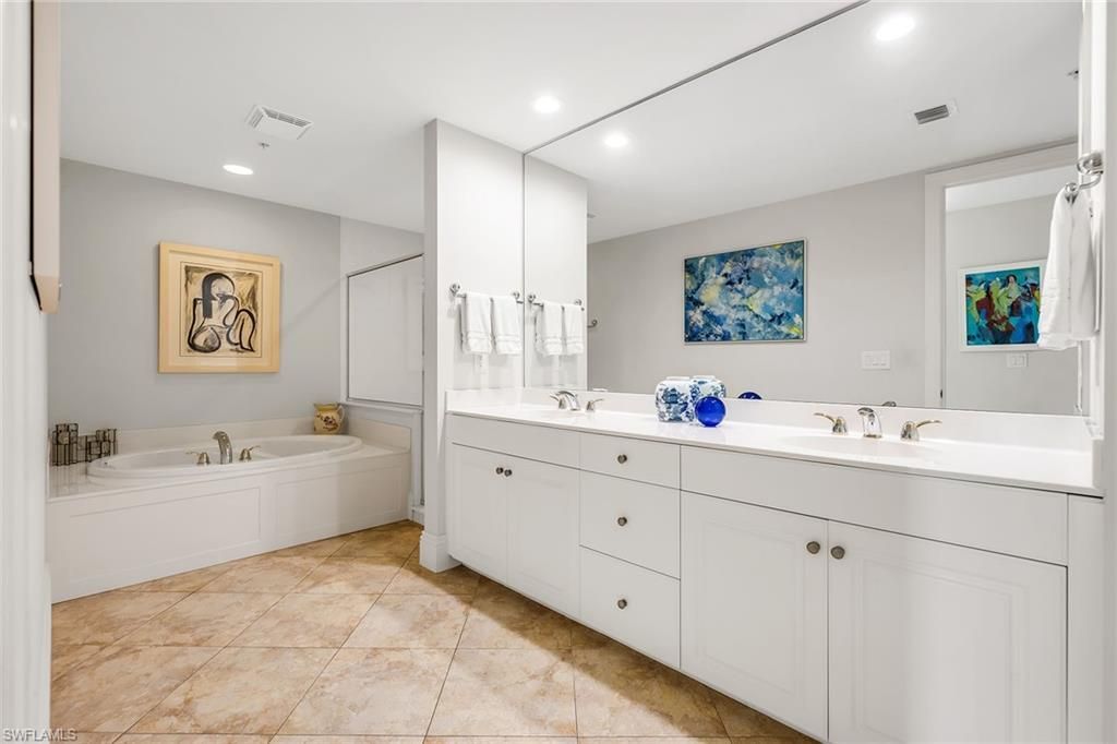 285 Grande Way , Unit 503, Naples, FL 34110 Photo