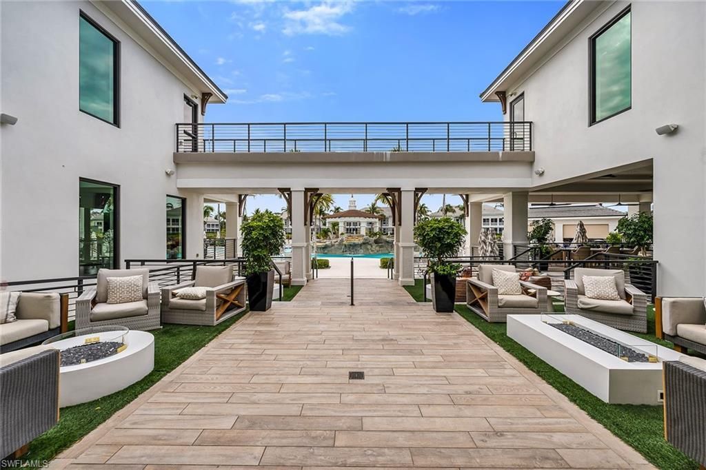 285 Grande Way , Unit 503, Naples, FL 34110 Photo