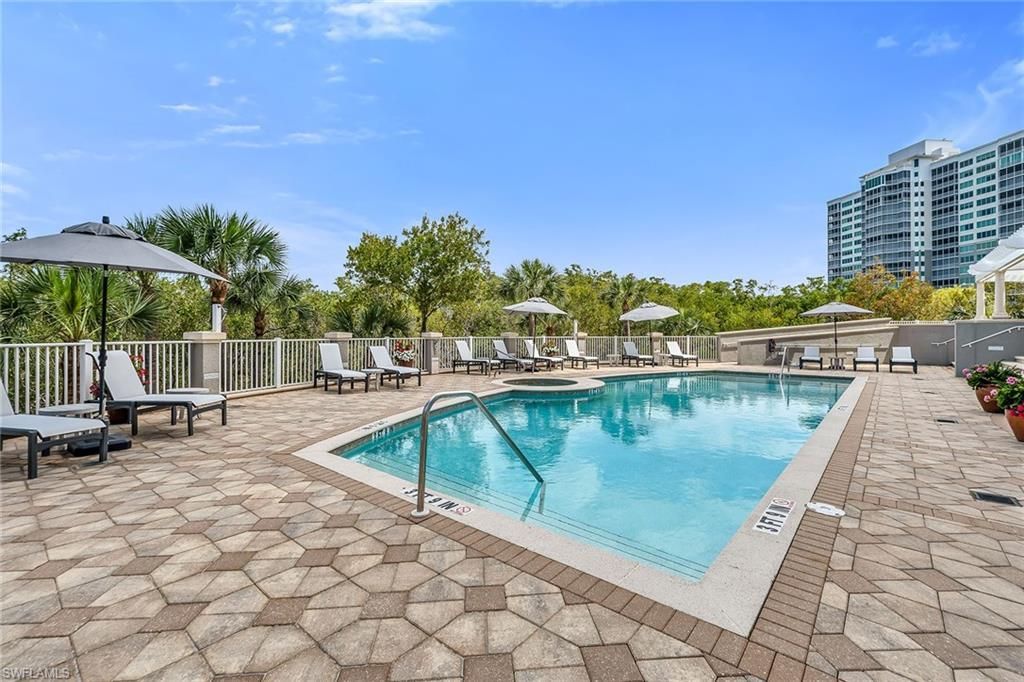 285 Grande Way , Unit 503, Naples, FL 34110 Photo