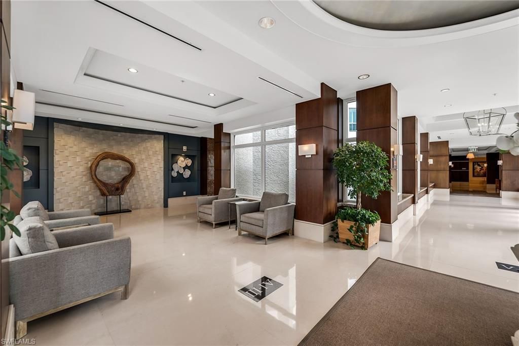 285 Grande Way , Unit 503, Naples, FL 34110 Photo