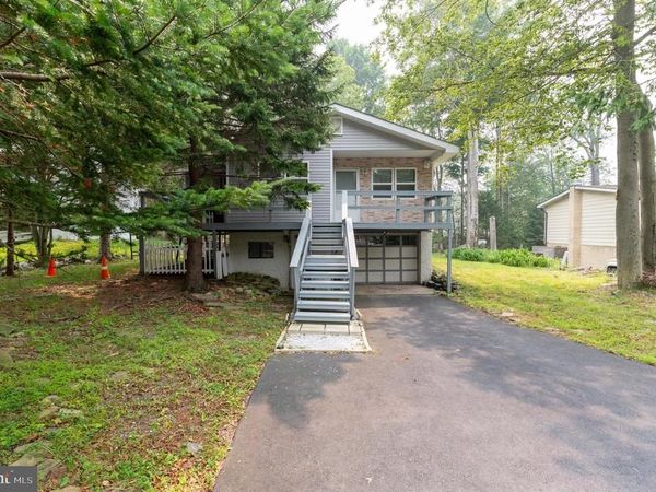 9340 FAIRMOUNT WAY , TOBYHANNA, PA 18466