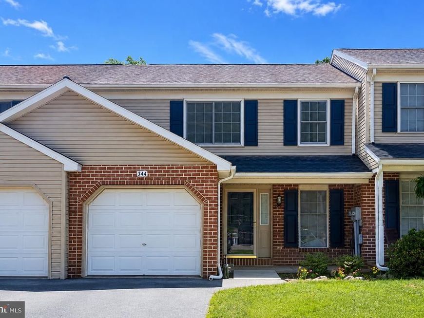 344 Crosswinds Drive, Lititz, PA 17543 Main Photo