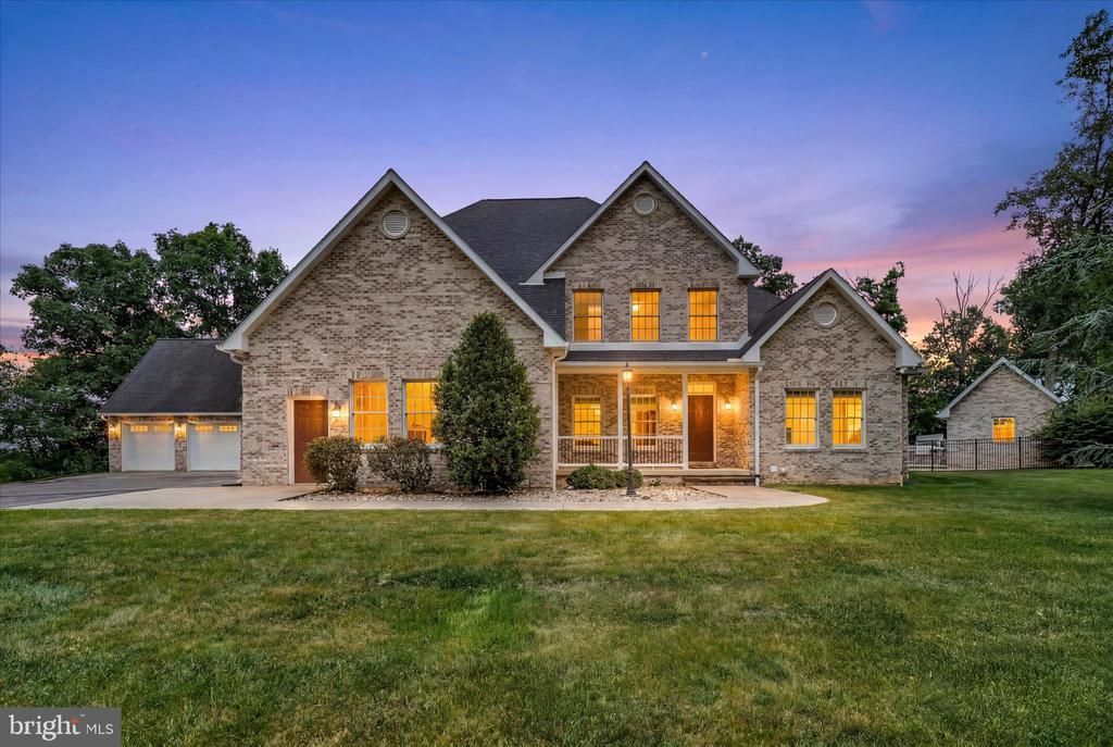 4440 BEARDS SCHOOL ROAD , SPRING GROVE, PA 17362