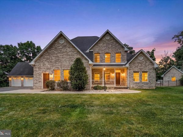 4440 BEARDS SCHOOL ROAD , SPRING GROVE, PA 17362