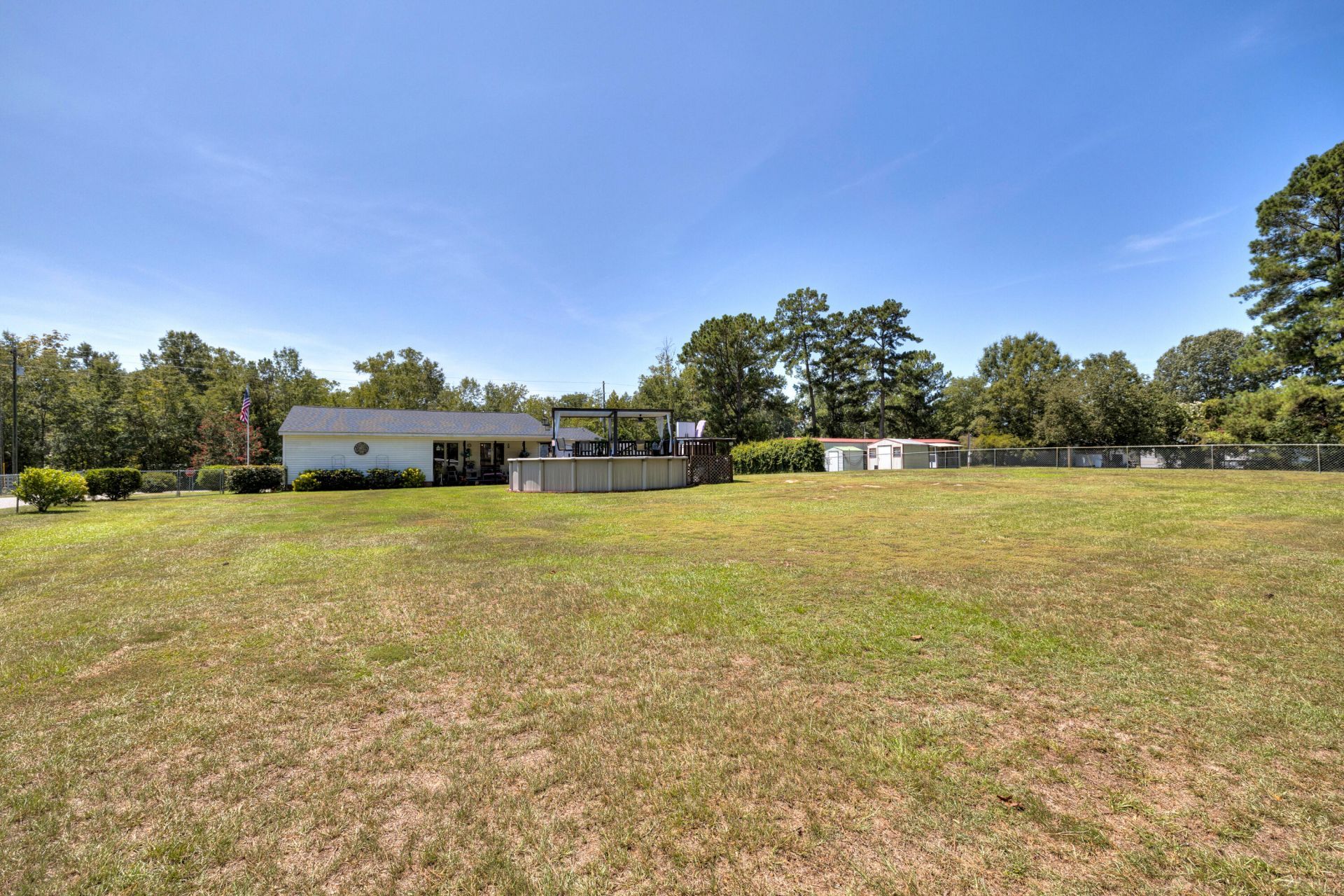 1246 Little John Road Photo 7